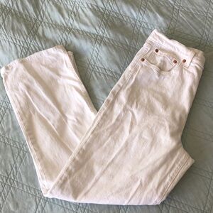 Levi’s premium  rib cage straight ankle white wash